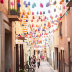 Els projectes comunitaris de Palafrugell es converteixen en propostes artístiques al Flors i Violes privat:-projectes-comunitaris-dels-barris-i-can-genis-de-palafrugell-es-transformen-en-accions-artistiques-al-flors-i-violes