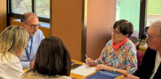 SSIBE i l’Associació Ictus Girona uneixen esforços per reforçar l’atenció als pacients del Baix Empordà FOTO 2 conveni ICTUS