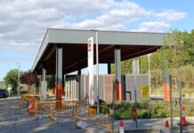 El Departament repara els desperfectes que van provocar les ventades a l’estació d’autobusos de la Bisbal estació d'autobusos de la Bisbal