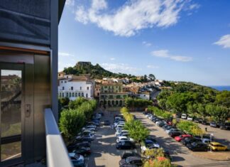 Begur amplia les zones d’aparcament regulat i manté la concessió per a l’estiu 2026 Begur gestió aparcaments