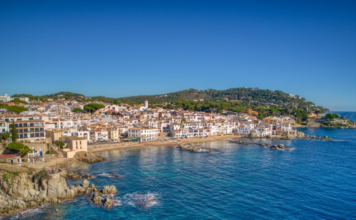 Palafrugell reforça la recollida comercial al front marítim de Calella, Llafranc i Tamariu sistema de recollida de residus