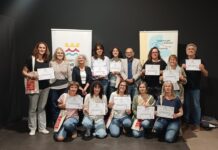 El sector turístic del Baix Empordà es forma en llengua de signes catalana per millorar l’atenció als visitants