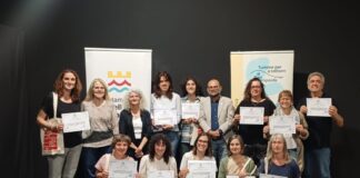 El sector turístic del Baix Empordà es forma en llengua de signes catalana per millorar l’atenció als visitants