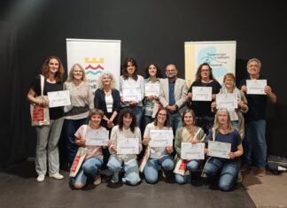 El sector turístic del Baix Empordà es forma en llengua de signes catalana per millorar l’atenció als visitants