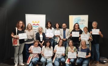El sector turístic del Baix Empordà es forma en llengua de signes catalana per millorar l’atenció als visitants