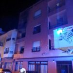privat:-tres-ferits-i-una-vintena-de-desallotjats-per-un-incendi-en-un-hostal-al-centre-de-roses