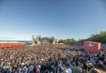 Estrella Damm reuneix 30.000 persones al Fòrum en una gran celebració musical pels seus 150 anys estrella-damm-reuneix-30.000-persones-al-forum-en-una-gran-celebracio-musical-pels-seus-150-anys