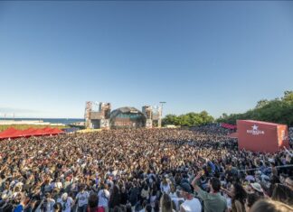 Estrella Damm reuneix 30.000 persones al Fòrum en una gran celebració musical pels seus 150 anys estrella-damm-reuneix-30.000-persones-al-forum-en-una-gran-celebracio-musical-pels-seus-150-anys