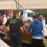 privat:-dispositiu-conjunt-de-la-policia-local-de-palamos-i-la-guardia-civil-per-actuar-contra-la-venda-de-productes-falsificats-al-mercat-setmanal