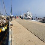Centenars de persones omplen el port de Palamós en l’inici del festival marítim Palamós Terra de Mar privat:-el-port-de-palamos-s’omple-de-public-en-la-primera-jornada-del-festival-maritim-de-la-costa-brava,-que-dema-continua,-tot-el-dia,-amb-activitats-per-a-tota-la-familia