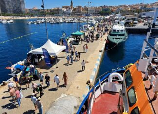 Prop de 18.000 persones participen al festival marítim Palamós Terra de Mar privat:-exit-de-public-i-d’activitats-al-festival-maritim-de-la-costa-brava,-palamos-terra-de-mar