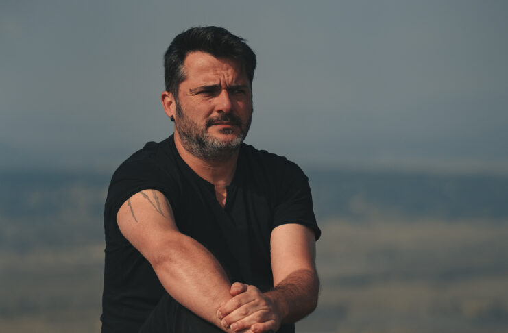 Miquel Abras reivindica les seves arrels amb la nova cançó “El meu país és l’Empordà”
