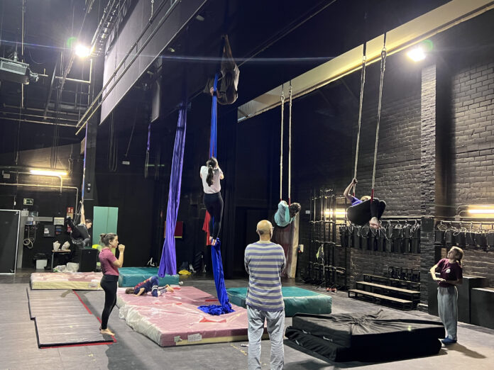 Truss La Bisbal d'Empordà teatre Mundial