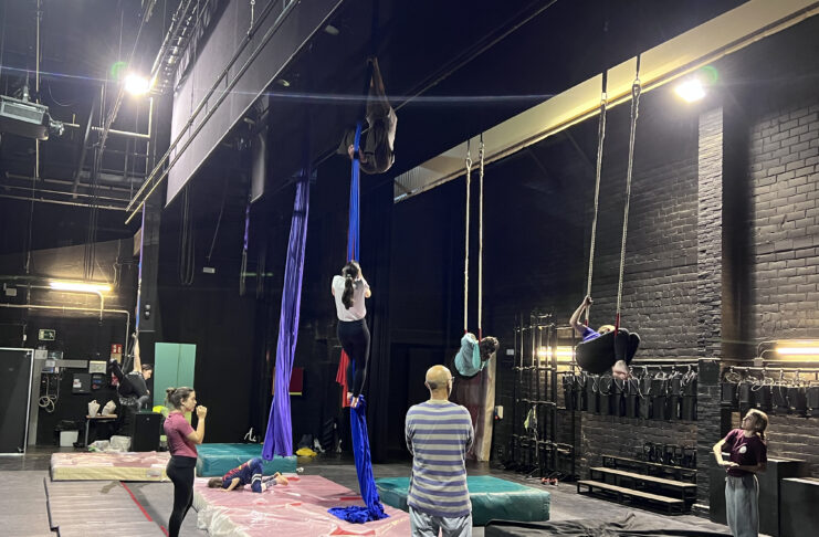 La Bisbal reforça l’Escola de Circ amb un nou truss escènic al Teatre Mundial Truss La Bisbal d'Empordà teatre Mundial