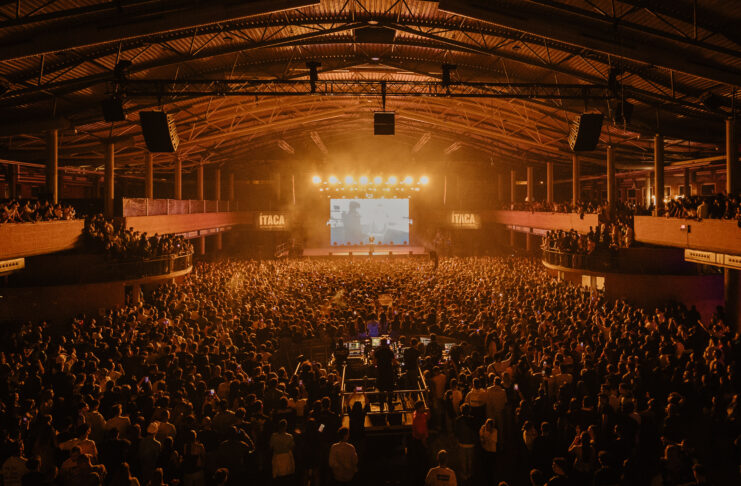 Morad omple el Palau de Fires de Girona amb 6.000 persones en el retorn del Festival ÍTACA a la ciutat