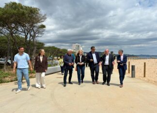 L’Ajuntament i el Govern estatal inauguren el tram sud del Passeig Marítim de Platja d’Aro Inauguració passeig tram sud Platja d'Aro