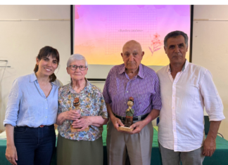 Teresa Isern i Lluís Mateu reben el guardó Homenot 2026 a Llofriu