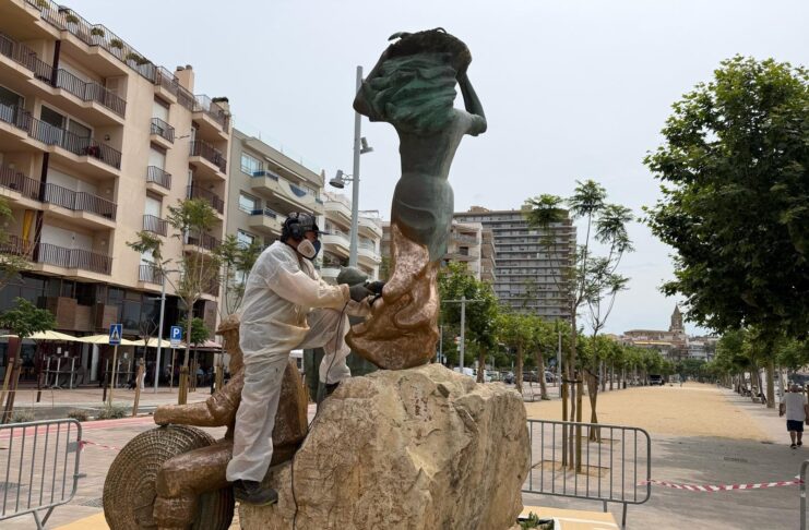 Palamós restaura l’escultura “Homenatge a la gent de Mar” del passeig del Mar privat:-s’inicia-el-proces-per-a-la-restauracio-de-l’emblematica-escultura-“homenatge-a-la-gent-de-mar”,-situada-al-passeig-del-mar