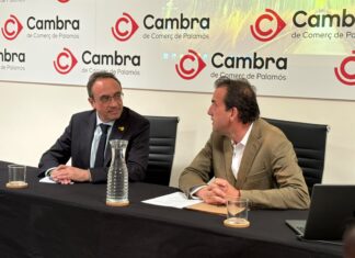 Josep Rull visita la Cambra de Comerç de Palamós per abordar el futur del port i les necessitats empresarials del Baix Empordà