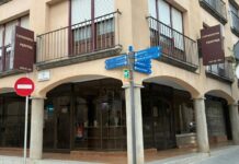 El tancament de comerços històrics al Baix Empordà canvia el paisatge dels municipis Carnisseria Perpiñá Calonge comerç