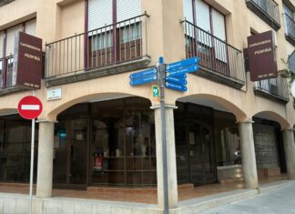 El tancament de comerços històrics al Baix Empordà canvia el paisatge dels municipis Carnisseria Perpiñá Calonge comerç