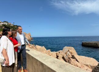 El port de Sant Feliu afegirà més calaixos de formigó al dic exempt Visita Sílvia Paneque obres port Sant Feliu