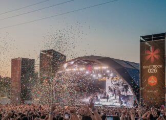 Canet Rock viu una de les seves edicions més emotives davant de 25.000 persones canet-rock-viu-una-de-les-seves-edicions-mes-emotives-davant-de-25.000-persones