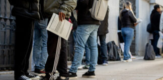 Més de 22.000 sol·licituds per la regularització de migrants a les comarques gironines