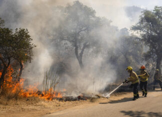 L’empresa tenia autorització per treballar, però havia d’aturar l’activitat pel risc molt alt d’incendi