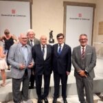 Ramon Foradada rep la Medalla al Treball President Macià per la seva trajectòria al sector gastronòmic Medalla president Macià Bisbal