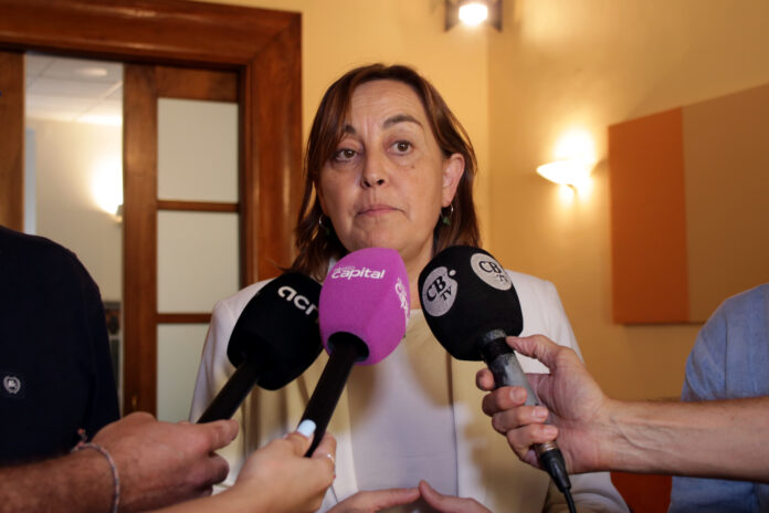 Sílvia Paneque atenent els mitjans de comunicació a la Bisbal d'Empordà Data de publicació: divendres 24 de juliol del 2026, 17:37 Localització: La Bisbal d'Empordà Autor: Berta Artigas Fontàs / Gerard Vilà