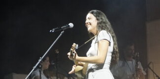 Valeria Castro emociona el públic de Cap Roig amb un concert íntim i ple de tendresa