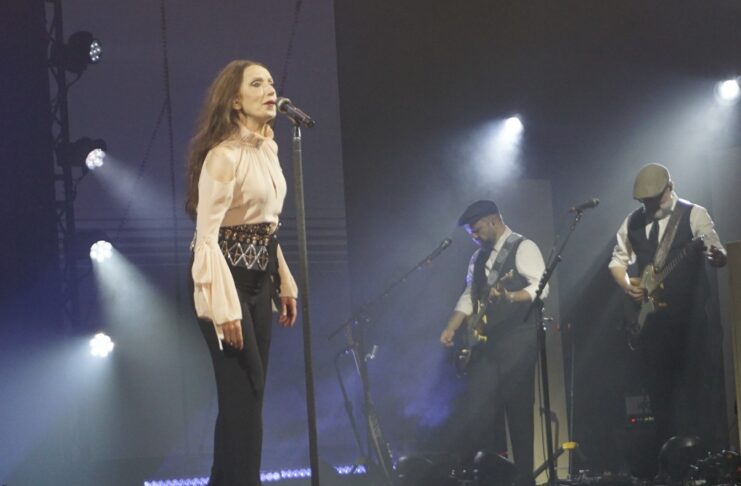 Luz Casal es permet ser diva a l’escenari de Cap Roig