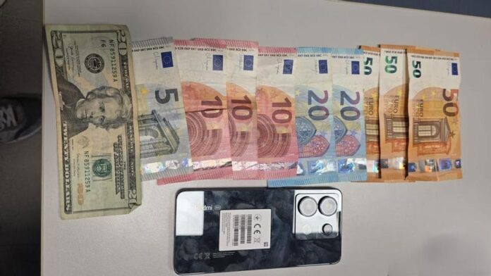 privat:-actuen-en-grup-per-robar-una-bossa-de-ma-a-torroella-de-montgri-amb-el-metode-de-«la-collita»-i-en-detenen-un