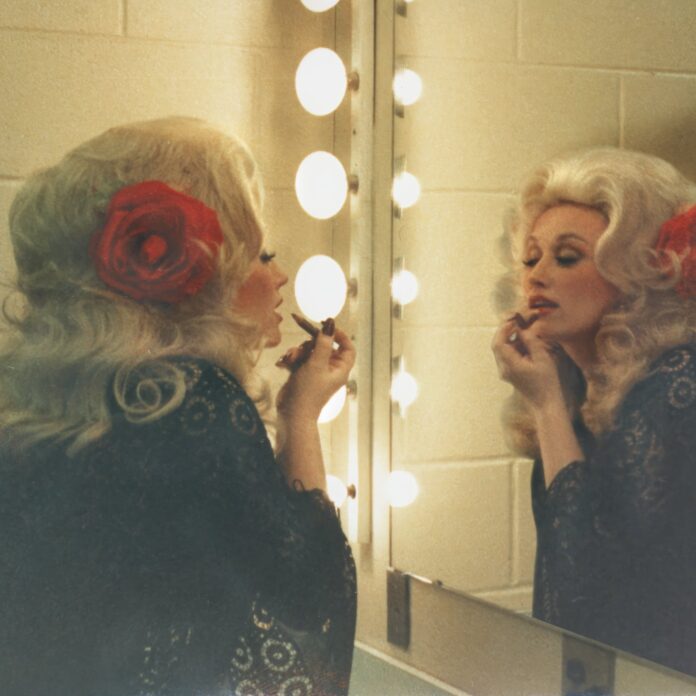 dolly-parton,-reina-del-country,-mor-als-80-anys