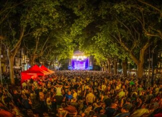 L’Acústica supera novament els 100.000 espectadors en la seva 23a edició l’acustica-supera-novament-els-100.000-espectadors-en-la-seva-23a-edicio